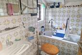 Badezimmer mit Wanne - 
