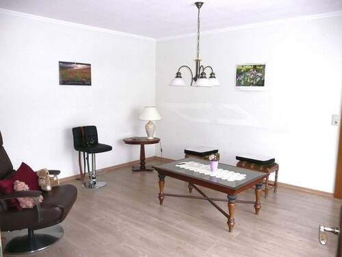 Zimmer hell und gepflegt - 