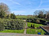 Blick in den Garten - 8 Zimmer Einfamilienhaus zum Kaufen in Berne
