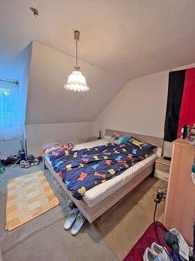 Schlafzimmer DG.jpg - 