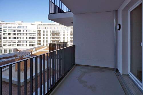Loggia - 4 Zimmer Etagenwohnung zur Miete in Dresden