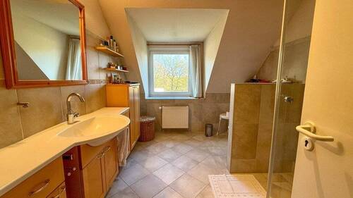 Tageslichtbad im DG - 