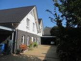 Bild 1 - PROVISIONSFREI! Moderne Doppelhaushälfte mit Doppelcarport und Fahrrad-Geräteraum in guter Wohnlage!