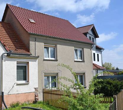 Bild 1 - ' Vorne lebendig, hinten grün - Haus mit spannenden Lagekontrast'