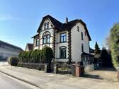  Ansicht mit Zugang zum Haus - 1 Zimmer Mehrfamilienhaus, Wohnhaus in Celle