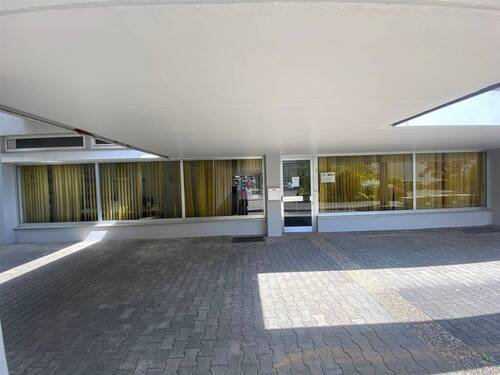 Haupteingang - Büro in Nürnberg