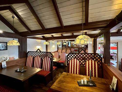 Sitzplätze im Restaurant - 