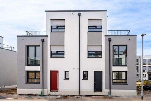 Wiesbaden_4 Reihe_Frontansicht Doppelhaus - 5 Zimmer Doppelhaushälfte zum Kaufen in Wiesbaden