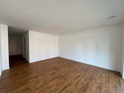Wohnzimmer/Essbereich - 2 Zimmer Etagenwohnung in Salzgitter