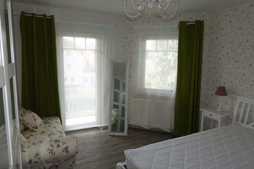 2. Ausgang Balkon -Schlaf- - 