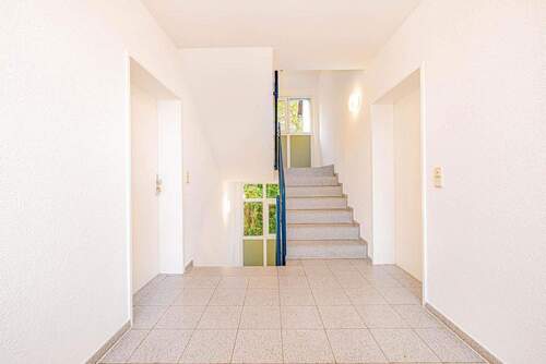 Lichtdurchfluteter Flur - 