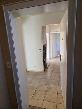 Blick vom Wohnungstüreingang - 