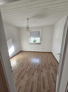 Erstes Zimmer rechts - 