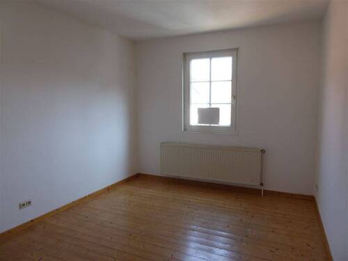 Schlafzimmer - 3 Zimmer Etagenwohnung zur Miete in Nieheim