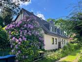 Außenansicht - Erdgeschosswohnung mit Gartenzugang in ruhiger Anliegerstraße