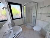 Duschbad - Etagenwohnung mit 87,70 m&sup2; in Hamburg zur Miete