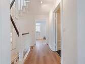 Flur - 6 Zimmer Einfamilienhaus in Darmstadt-Arheilgen