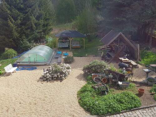 Garten mit Pool - 