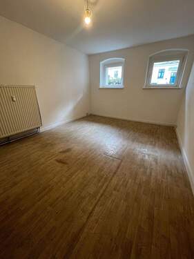 Raum 2 - Einfamilienhaus in Halle (Saale) zur Miete