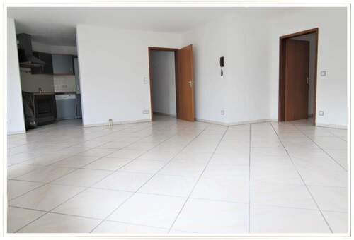 Wohn-Essbereich - Etagenwohnung mit 98,00 m&sup2; in Erlangen zur Miete