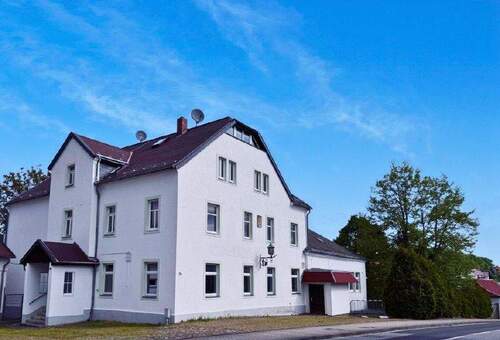 Hausansicht - 3 Zimmer Etagenwohnung zum Kaufen in Radeberg