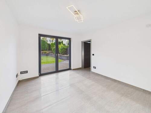 Schlafzimmer / Küche EG - 