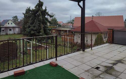 Terrasse - Einfamilienhaus mit 98,00 m&sup2; in Senftenberg zum Kaufen