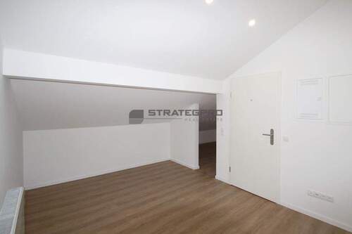 Separater Eingangsbereich DG - 