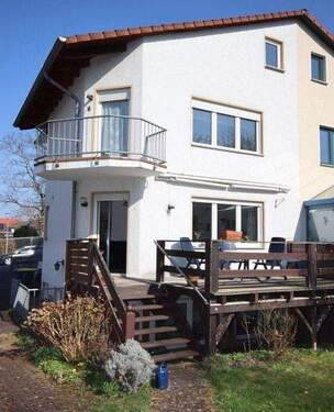 Aussenansicht - Schönes Einfamilienhaus (DHH) mit Garten, in bevorzugter Lage, Leuchtbergnähe von Eschwege