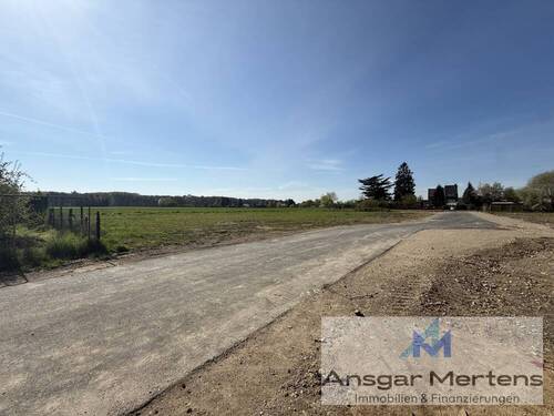 Zuwegung zum Grundstück - Grundstück in Mönchengladbach / Mönchengladbach-Günhoven zum Kaufen
