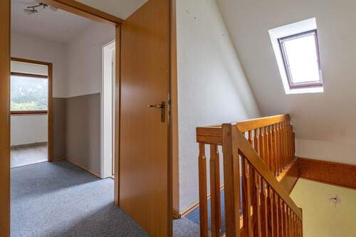Flur oben 1 - 