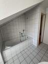 Bad mit Wanne - 