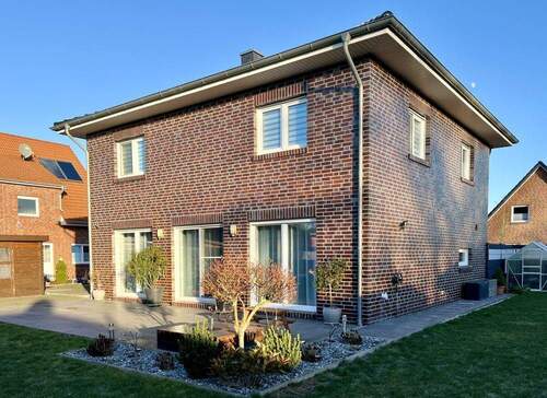 Wohnhaus mit Terrasse - 4 Zimmer Einfamilienhaus zum Kaufen in Sulingen