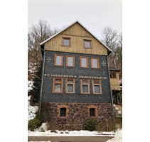 Solides Dreifamilienhaus mit Teilvermietung und Gestaltungsspielraum - Sülzhayn