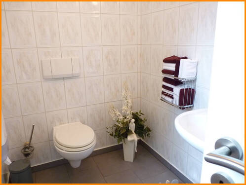 mit rundem Fenster - 