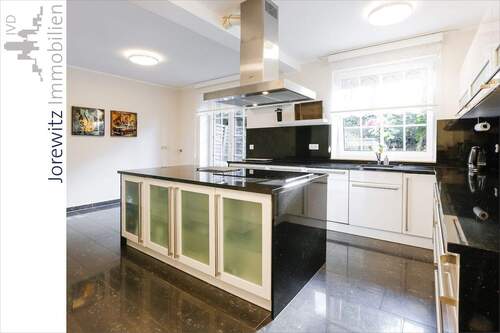 015 - Küche - Ansicht 1 - 