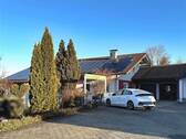 Gebäude Außenansicht - Großzügige moderne Erdgeschosswohnung in attraktiver Randlage im Ortsteil Eisenharz in Argenbühl