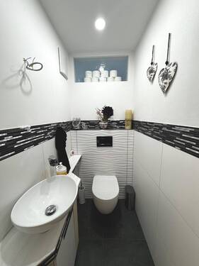 WC - 
