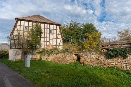 0N5A4490-klein - 2 Zimmer Mehrfamilienhaus, Wohnhaus in Kaiserpfalz
