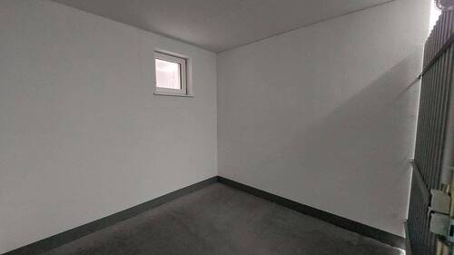 Kellerabteil mit ca. 8m² - 