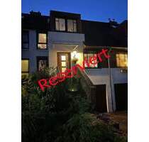 Courtagefrei - Split-Level-Reihenhaus in Norderstedt-Mitte