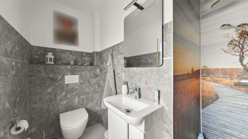 Duschbad - 5 Zimmer Bungalow zum Kaufen in Zweibrücken