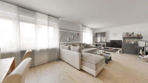 Essen_Wohnen - 5 Zimmer Bungalow in Zweibrücken