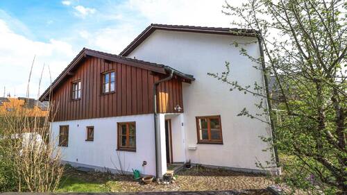 DHH mit Anbau (1987) - 6 Zimmer Doppelhaushälfte zum Kaufen in Grafing