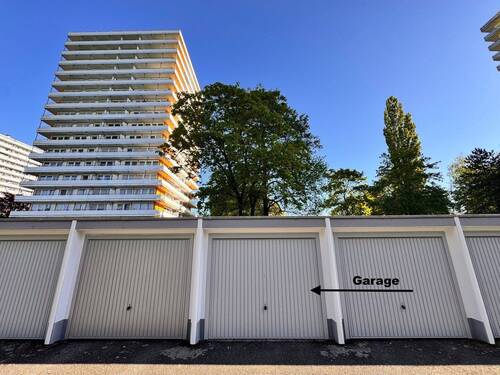 Eigene abschließbare Garage - 