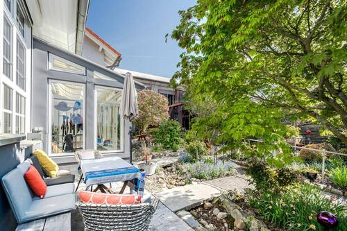 Freisitz - 7 Zimmer Einfamilienhaus in Neu-Anspach