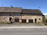 IMG_0999 - Günstige Doppelhaushälfte mit Scheune, Garagen und kleinem Garten