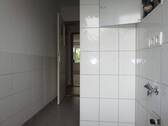 Bad mit Dusche - 
