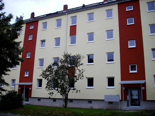 Hausansicht - 2 Zimmer Etagenwohnung zur Miete in Döbeln