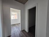 Flur - 3 Zimmer Etagenwohnung in Löbau